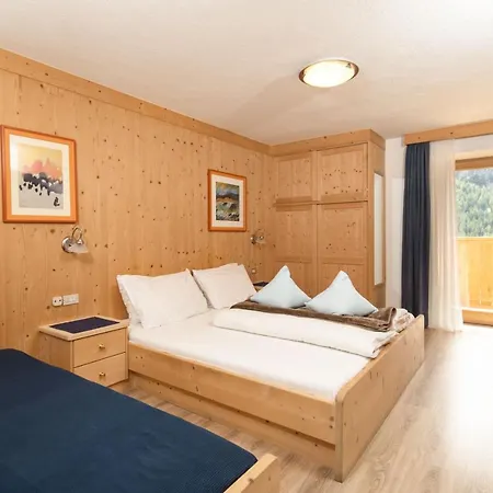 Declara And Hotel 3*